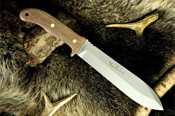Puma Robuster Nussbaumholz